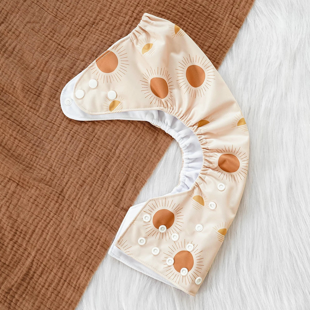 Eco-Friendly Cloth Diapers Lateral detail